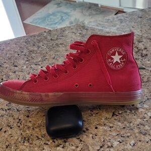 Mens 10 Converse Chuck Taylor All Star high-top sneakers, Clear Bottm Sole.